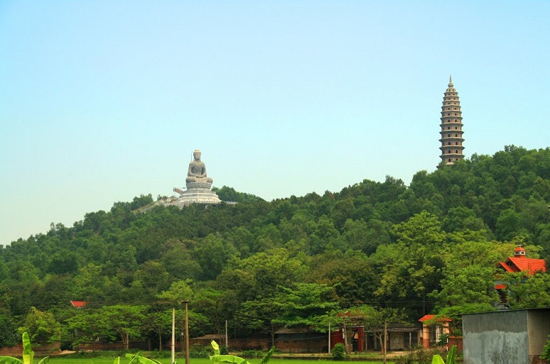 Hành hương cầu an xuân Canh Tý